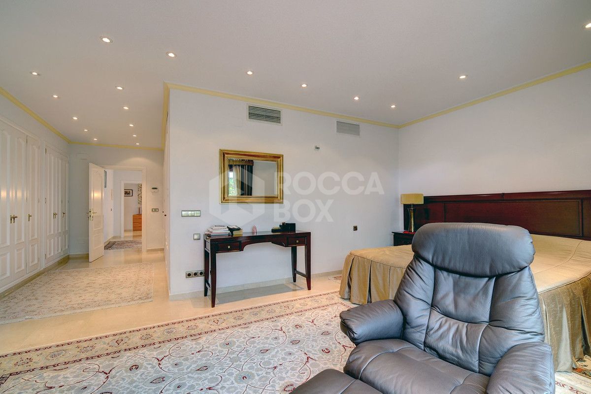Villa in Estepona