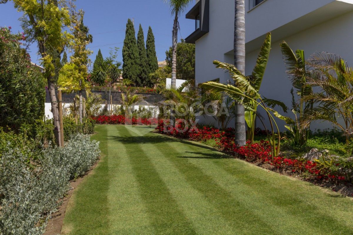 Villa in Estepona