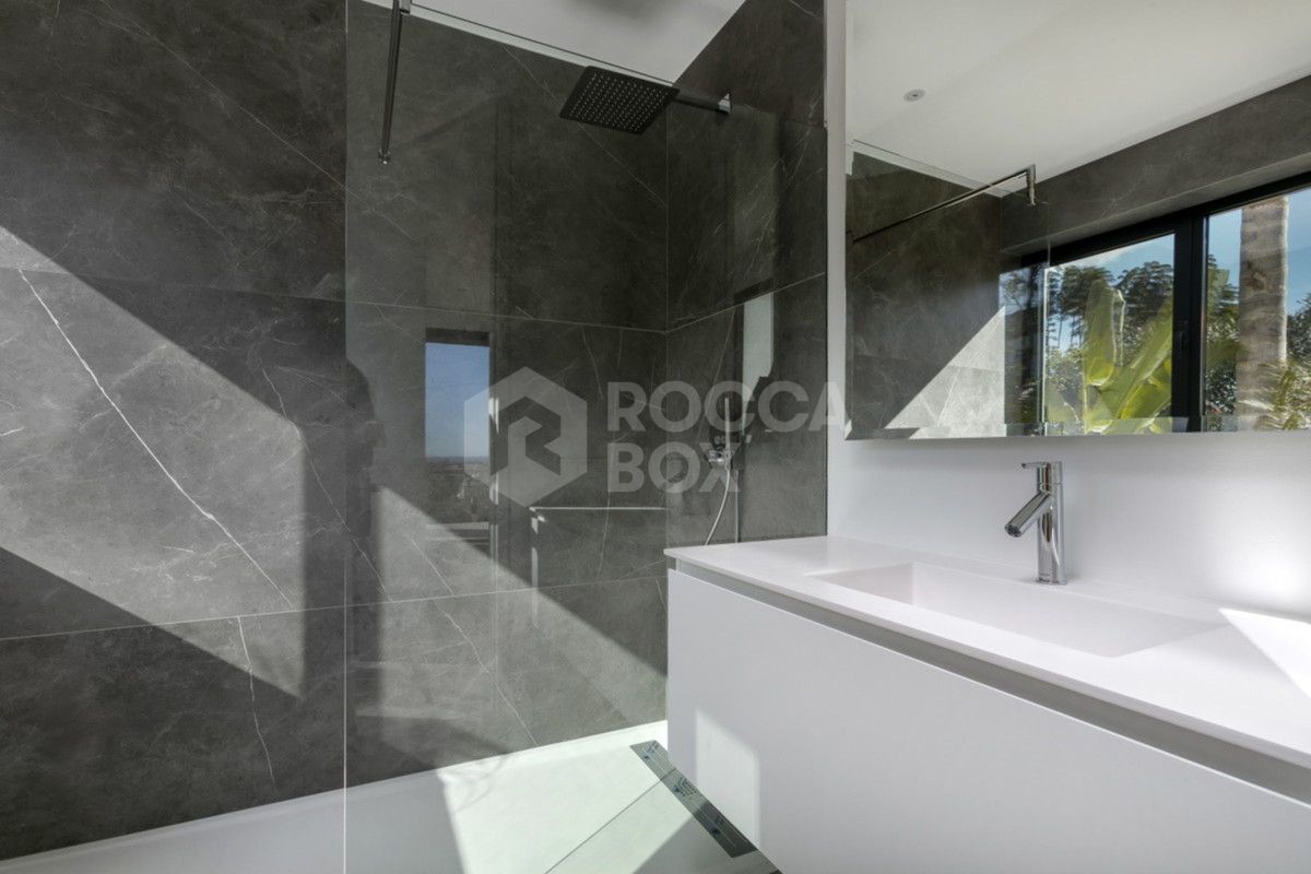 Villa in Estepona