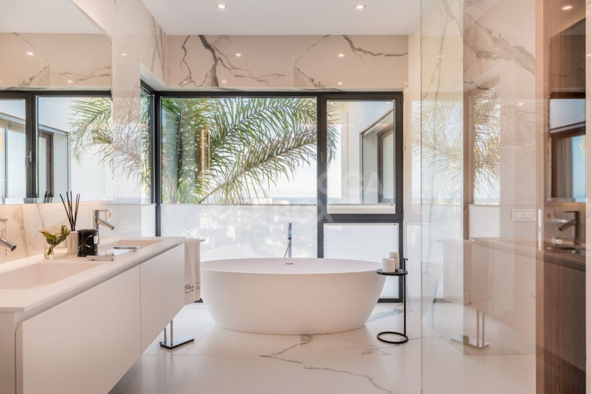 Villa in Estepona