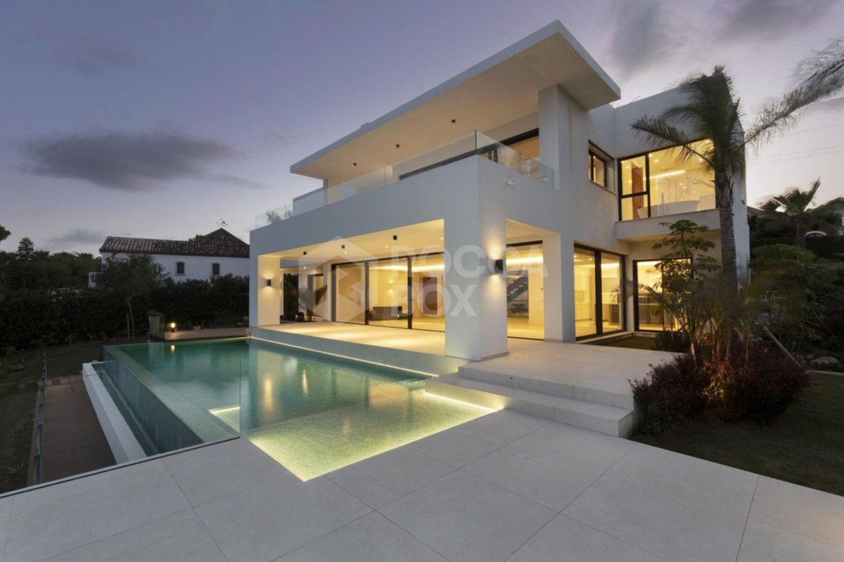 Villa in Estepona