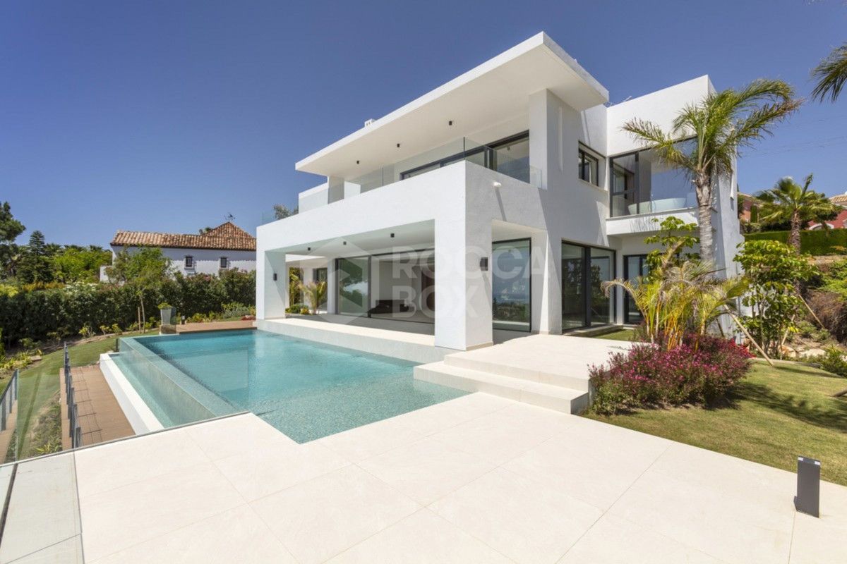 Villa in Estepona