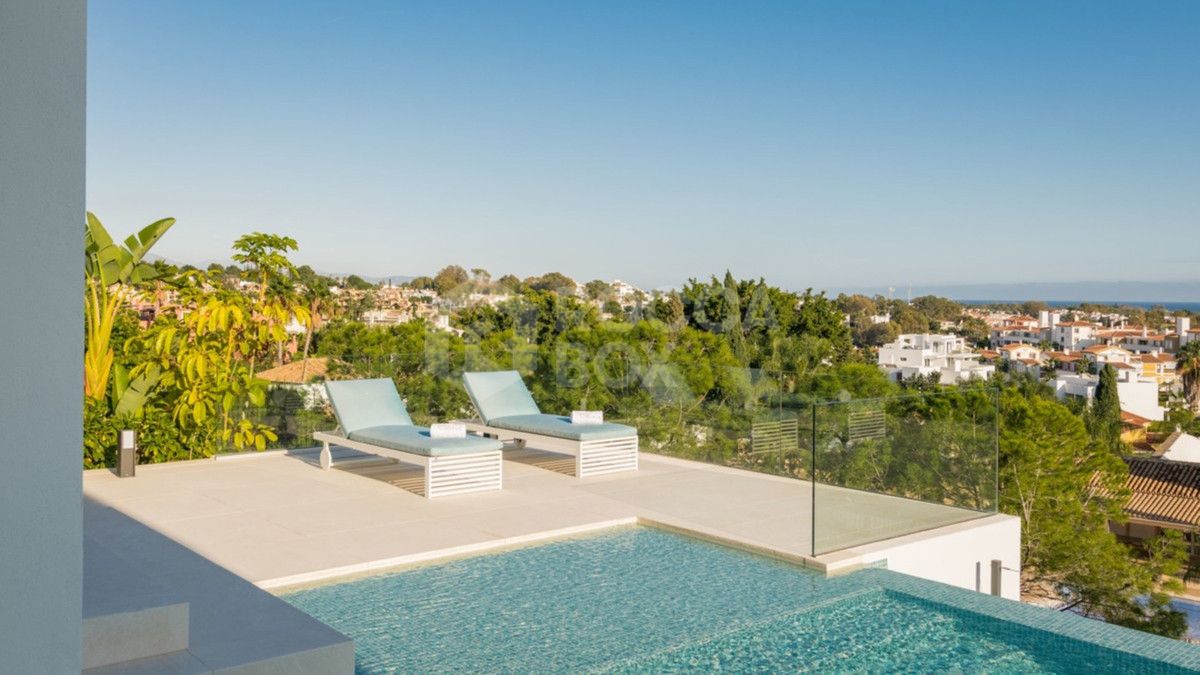 Villa in Estepona