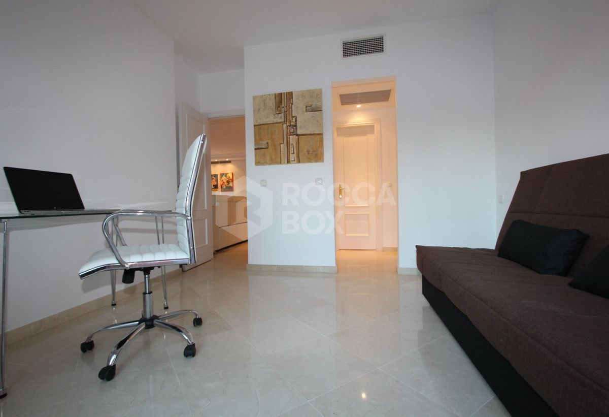 Penthouse in Estepona