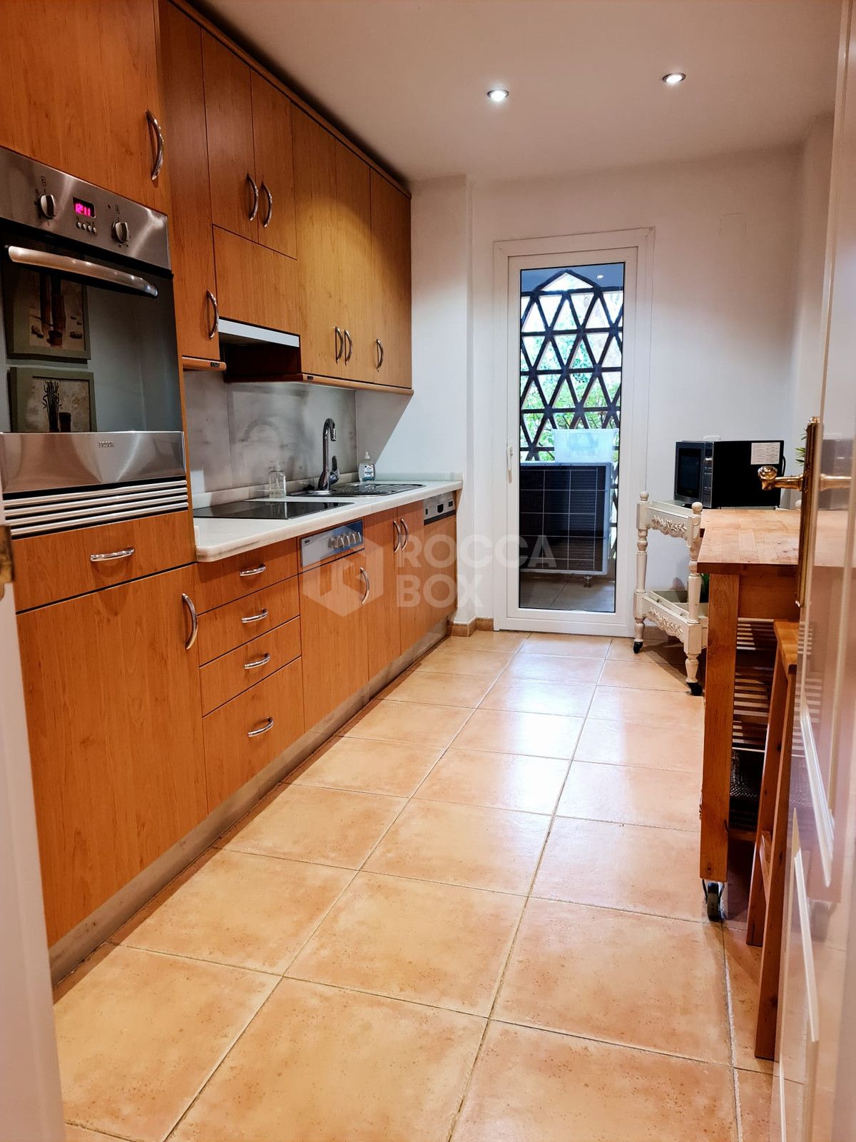 Ground Floor Apartment in Nueva Andalucia, Marbella