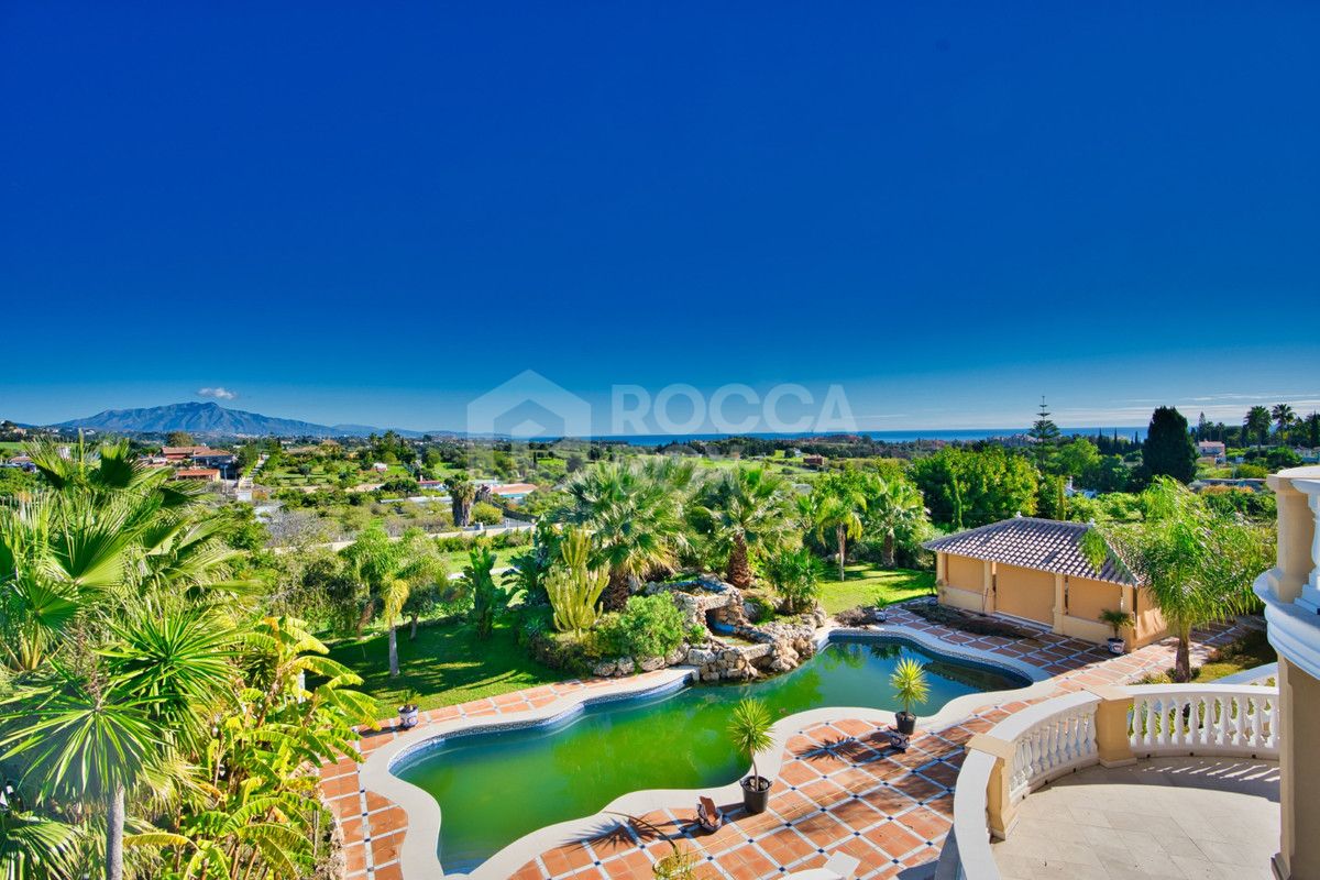 Villa in Estepona