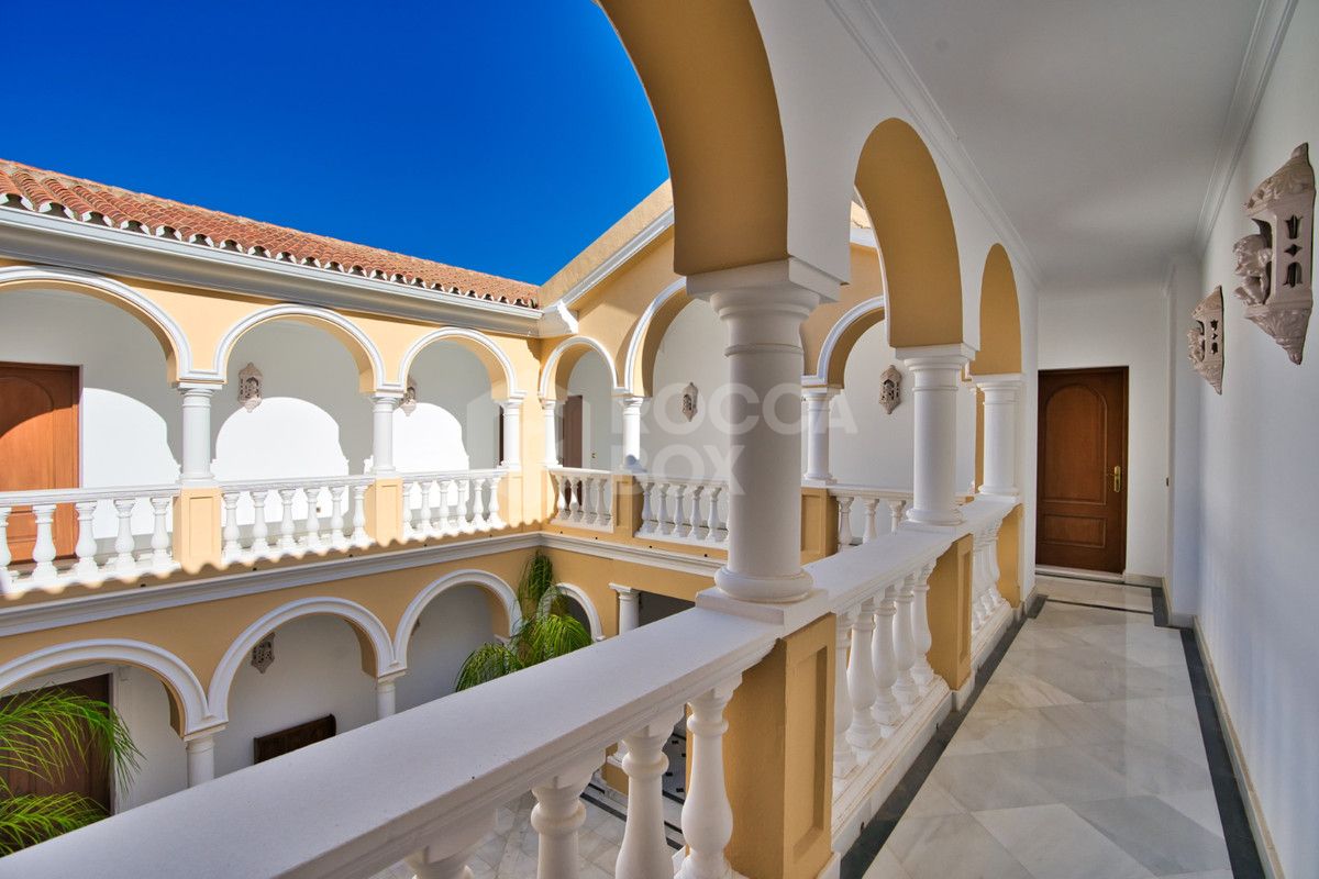 Villa in Estepona