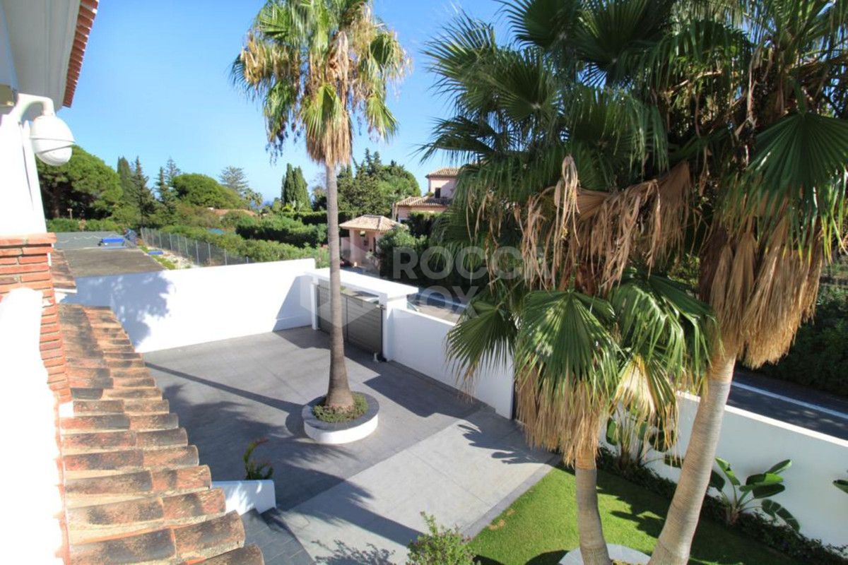 Villa in Nueva Andalucia, Marbella