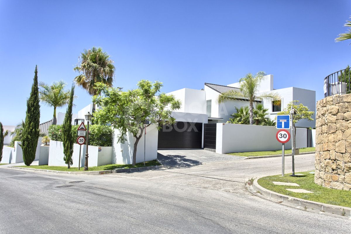 Villa in Los Flamingos, Benahavis