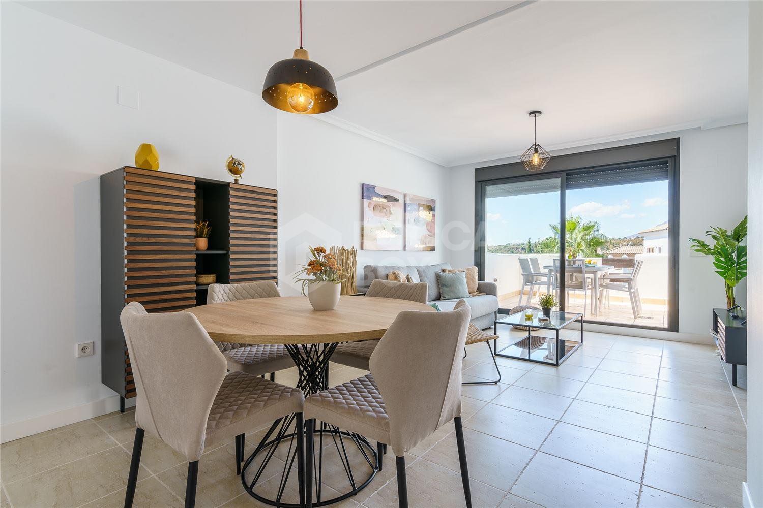 Elegant Two-Bedroom Apartment in Cancelada, Estepona East