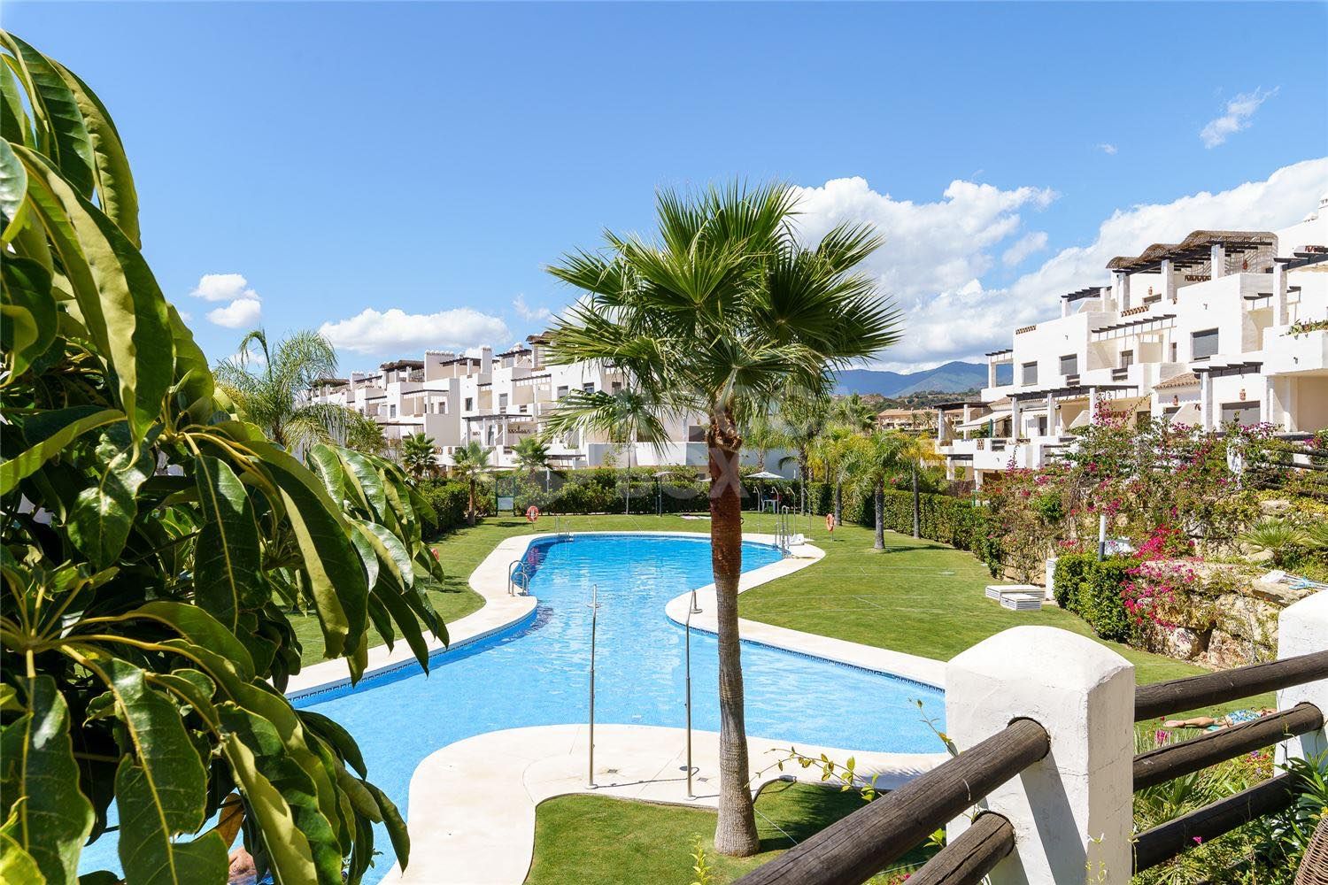 Elegant Two-Bedroom Apartment in Cancelada, Estepona East