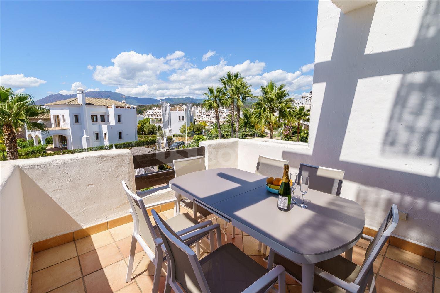 Elegant Two-Bedroom Apartment in Cancelada, Estepona East