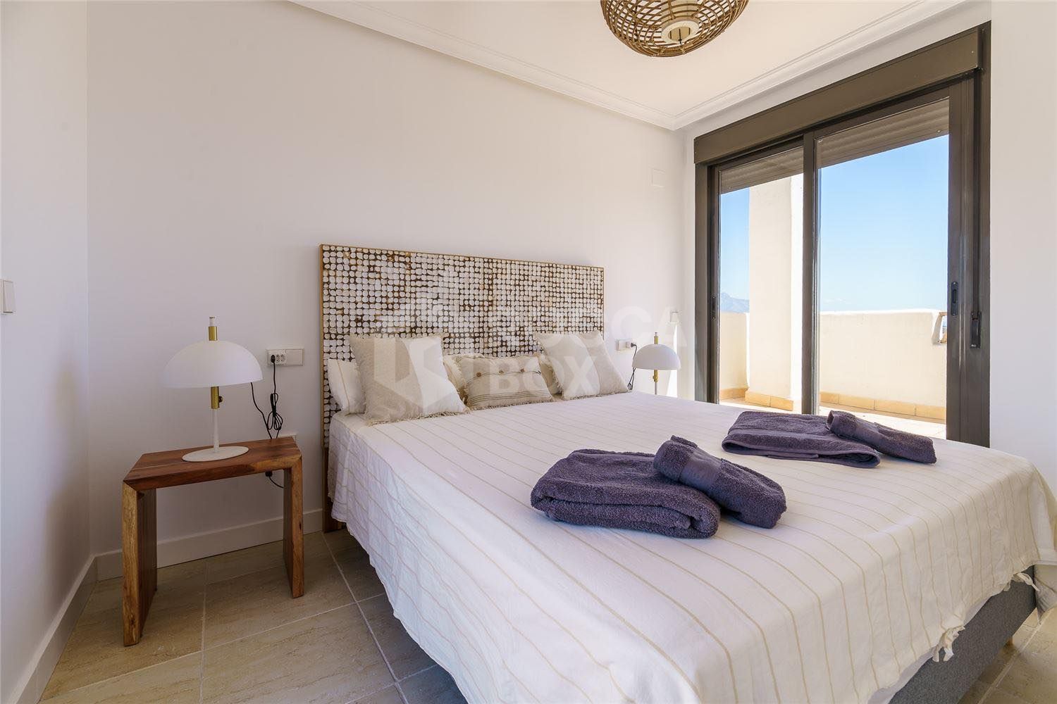 Elegant Two-Bedroom Apartment in Cancelada, Estepona East