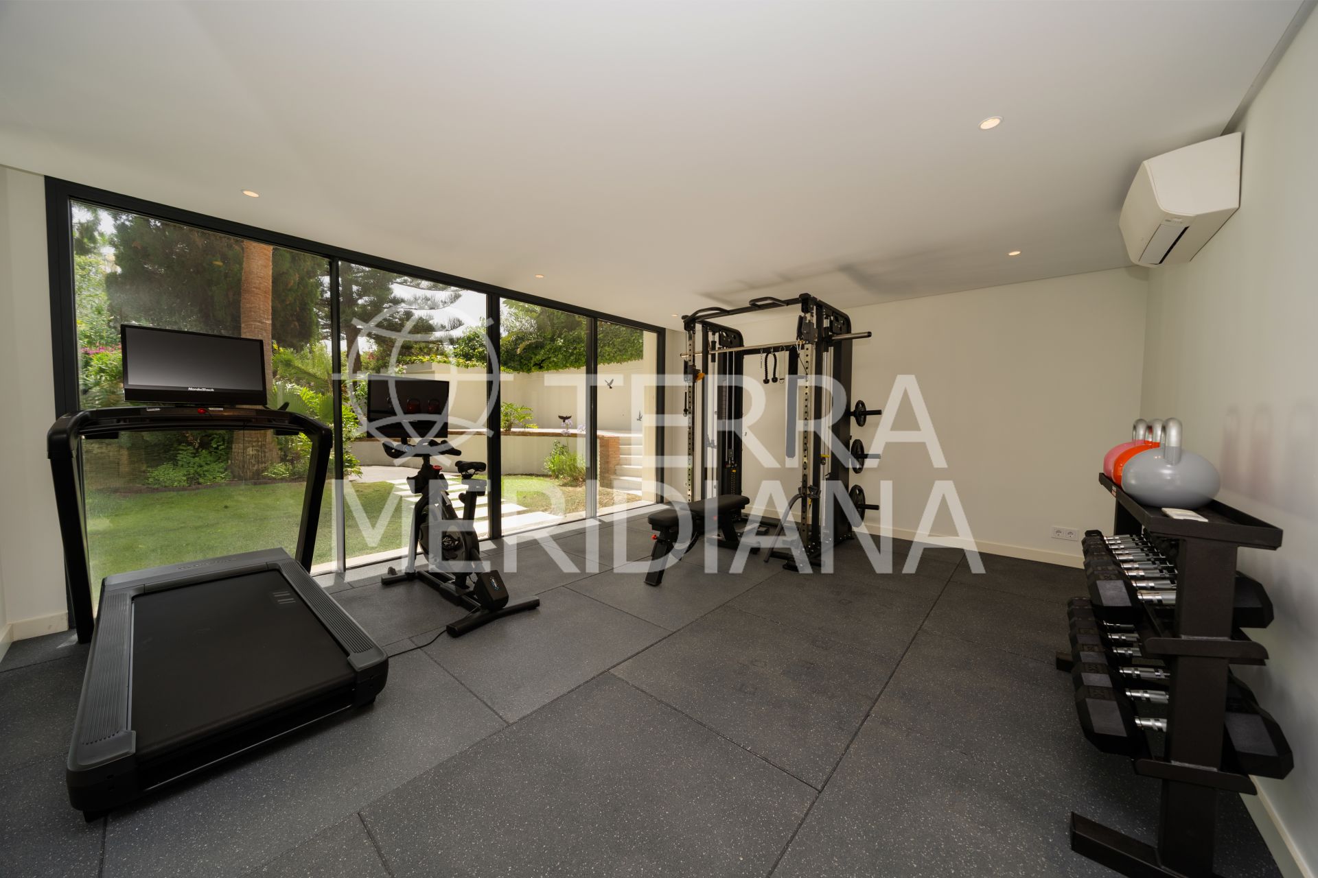 Villa in Marbesa, Marbella