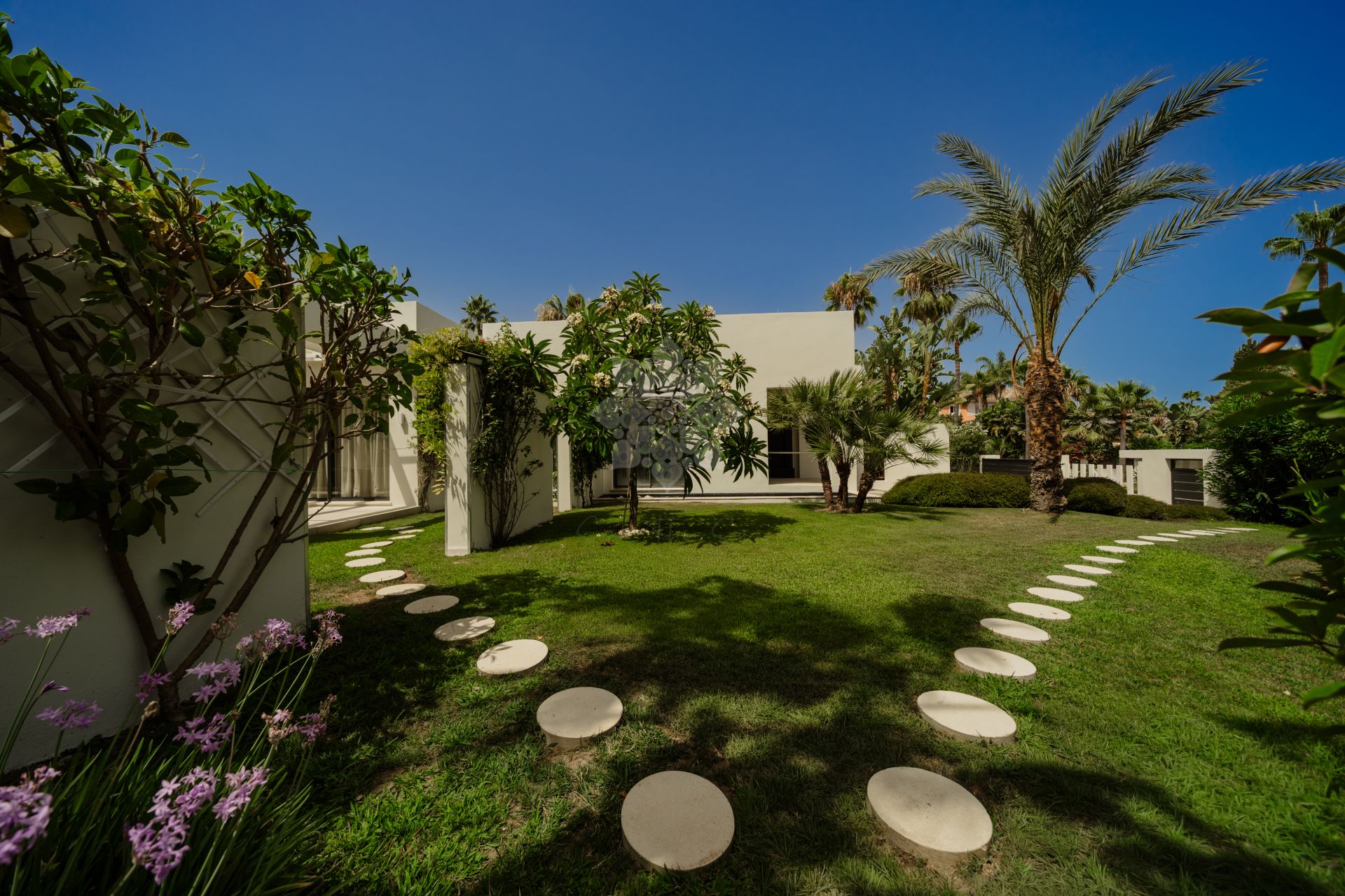 Villa in Marbesa, Marbella