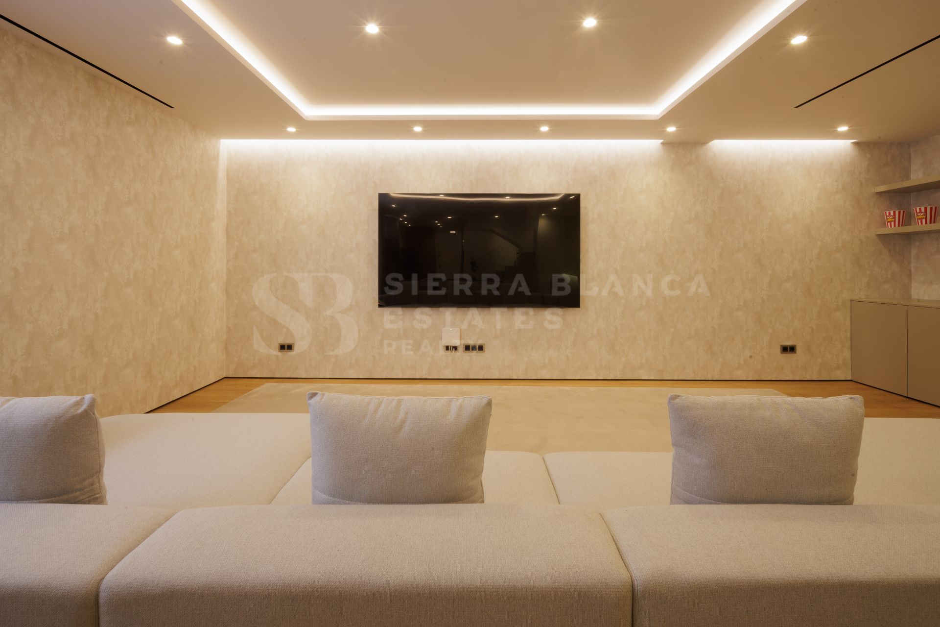 Epic 10 - a completely customised, 6-bedroom gem in the heart of phase 3.