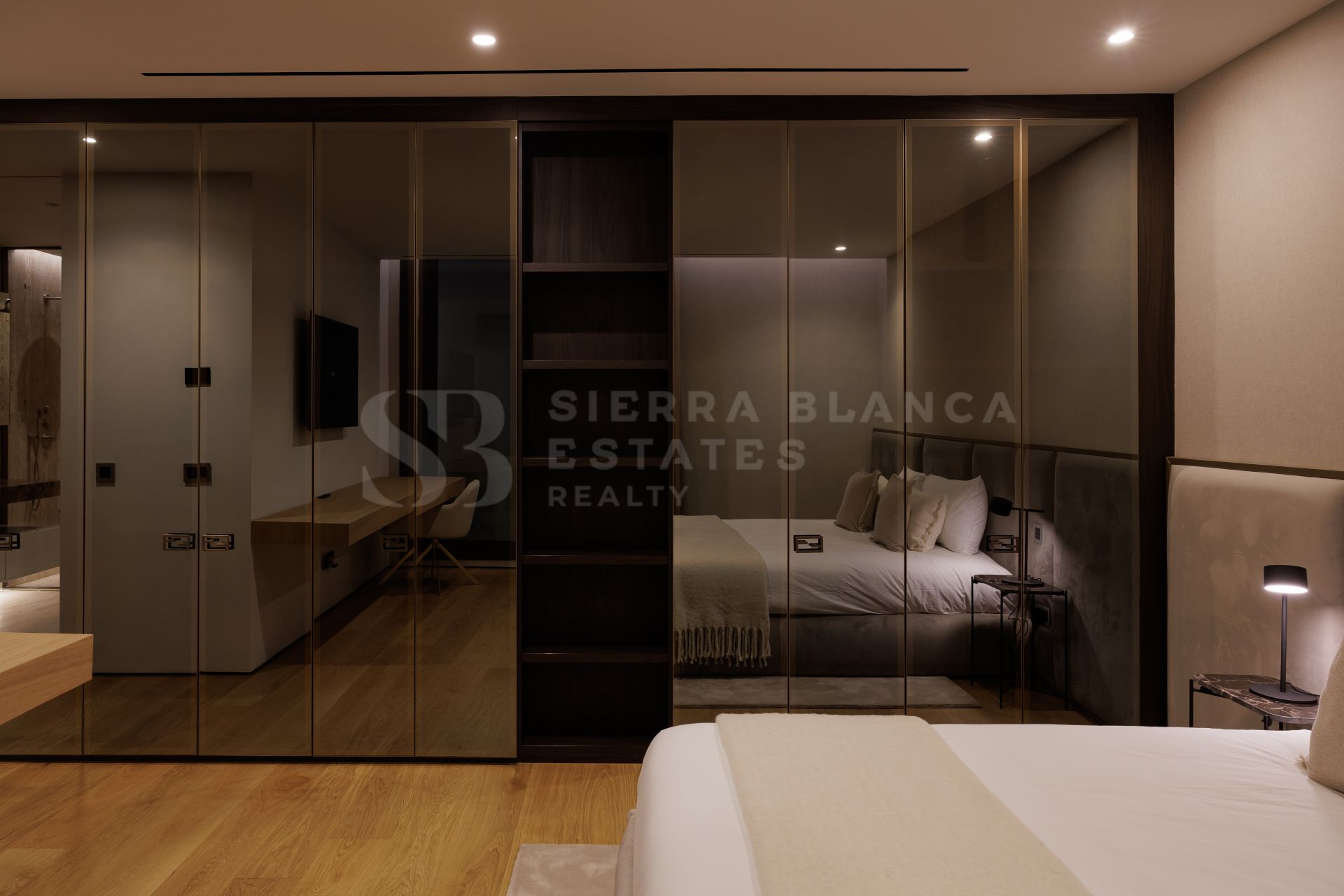Epic 10 - a completely customised, 6-bedroom gem in the heart of phase 3.