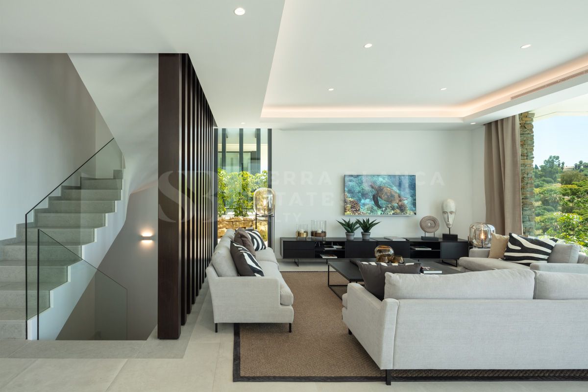 Beautiful Scandinavian Style Contemporary Villa