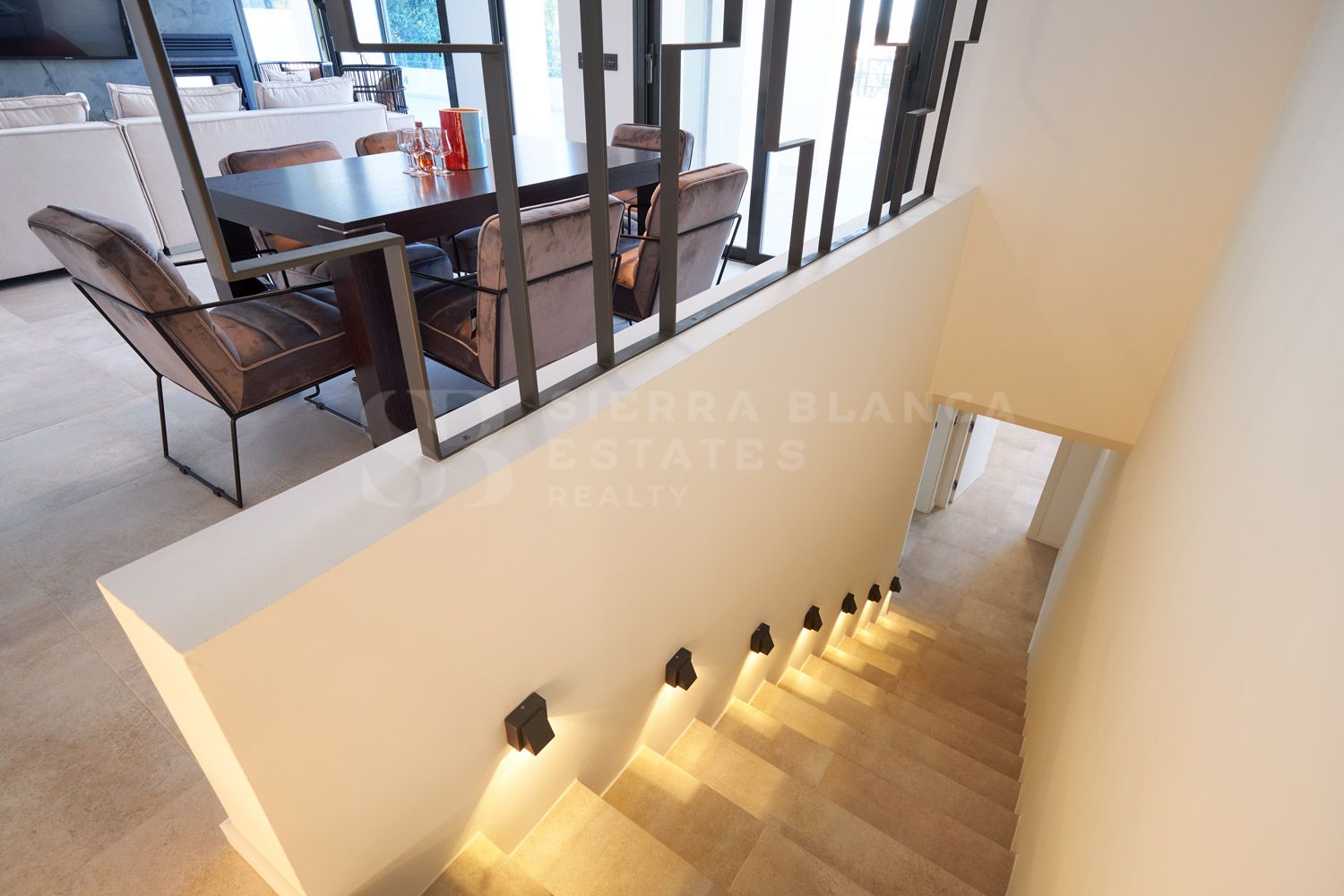 Villa entièrement rénovée à Nueva Andalucia