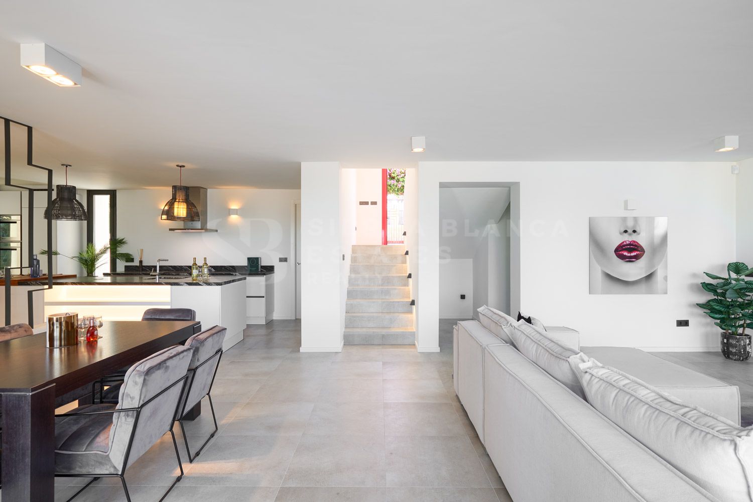 Villa entièrement rénovée à Nueva Andalucia