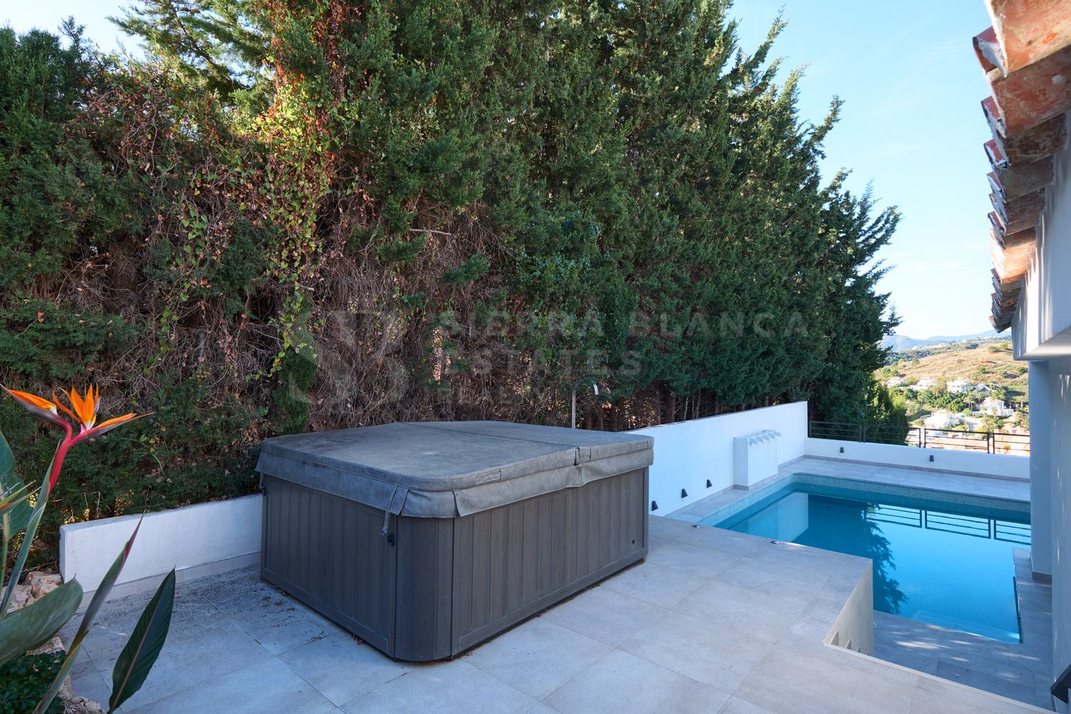 Villa entièrement rénovée à Nueva Andalucia