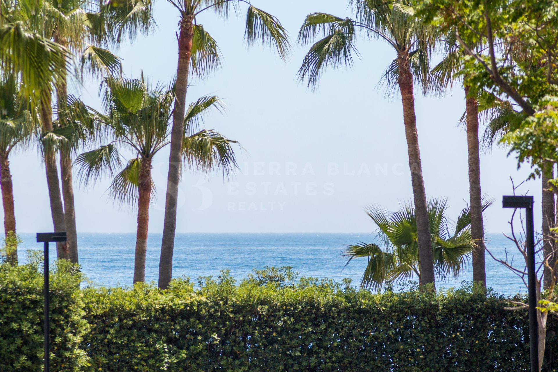 Stylish Apartment in Marina Puente Romano
