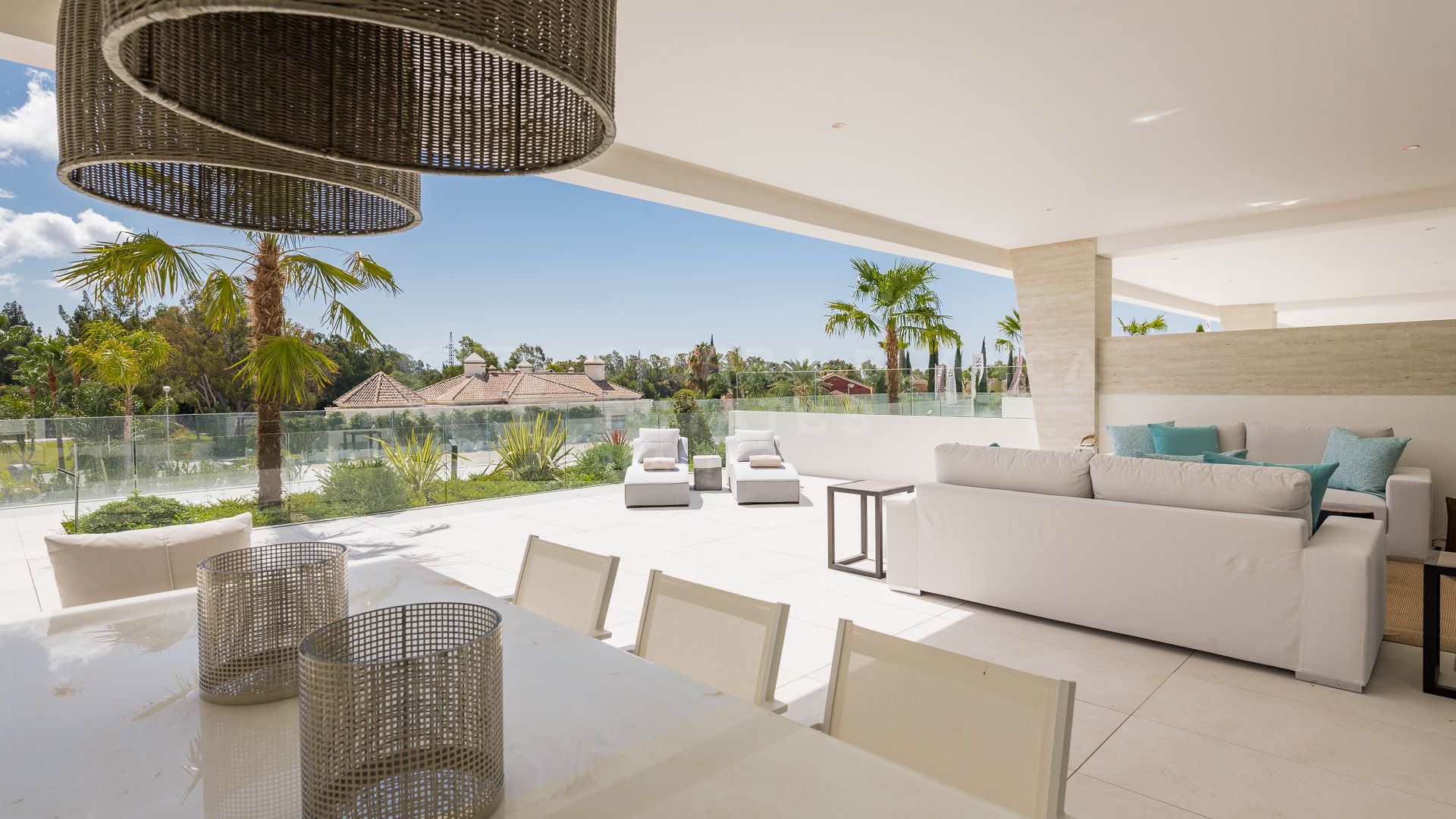 Wide Apartment with Terrace in Epic Marbella
