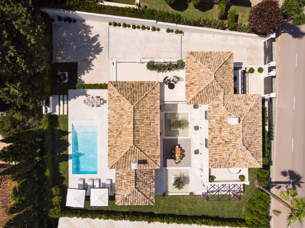 Elegant Villa Next to Nagüeles Park