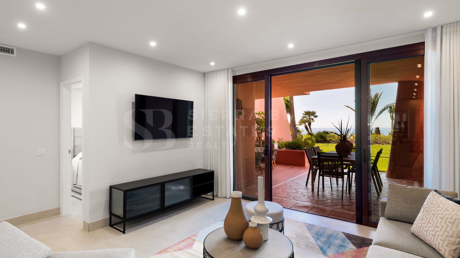 Exclusive Apartment Next to the Beach in Estepona