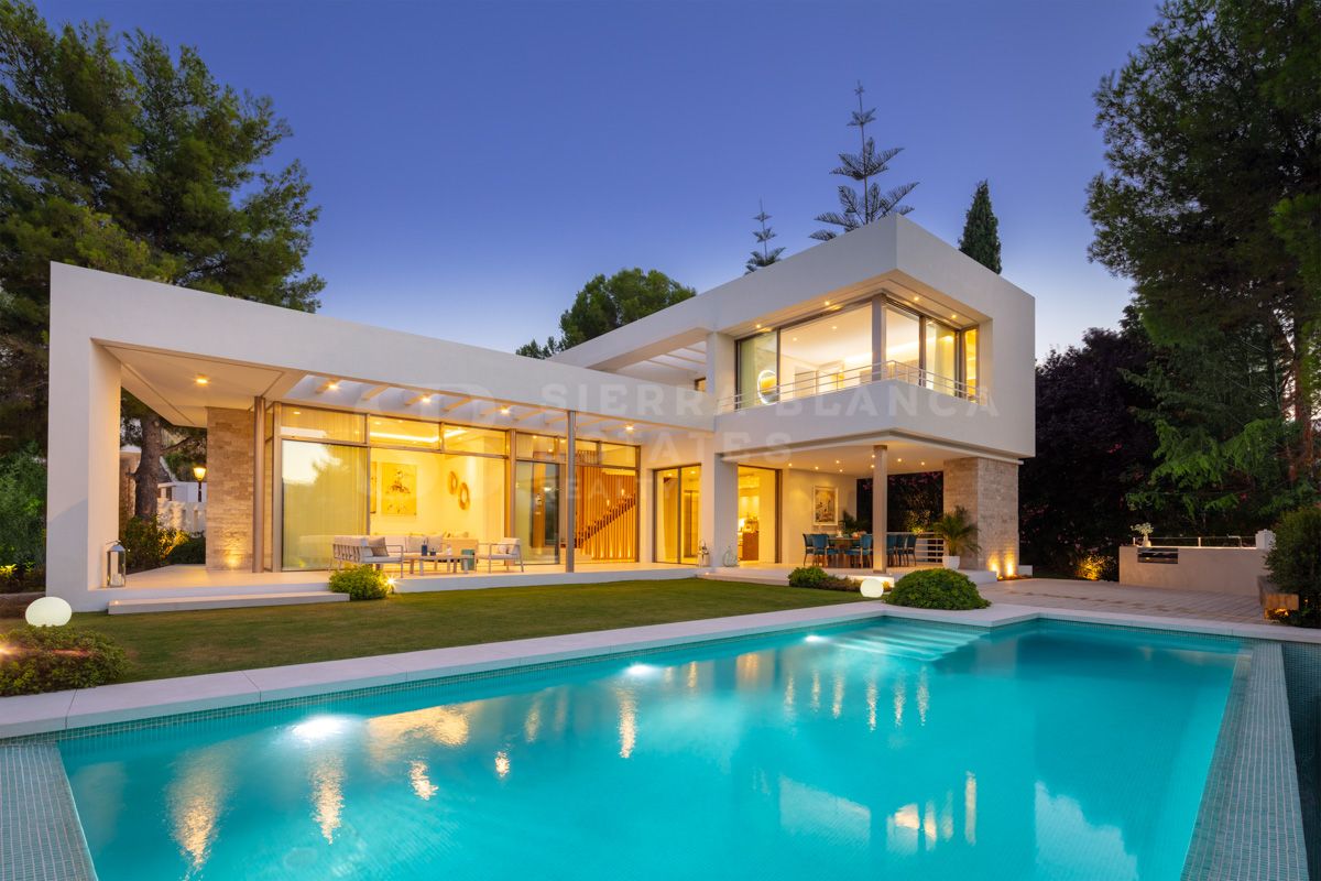 Cutting Edge Villa in the Exclusive Nueva Andalucía