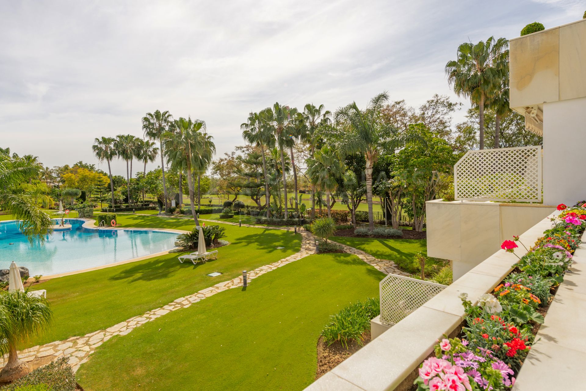 Magnificient Apartment in the Heart of the Golf Valley