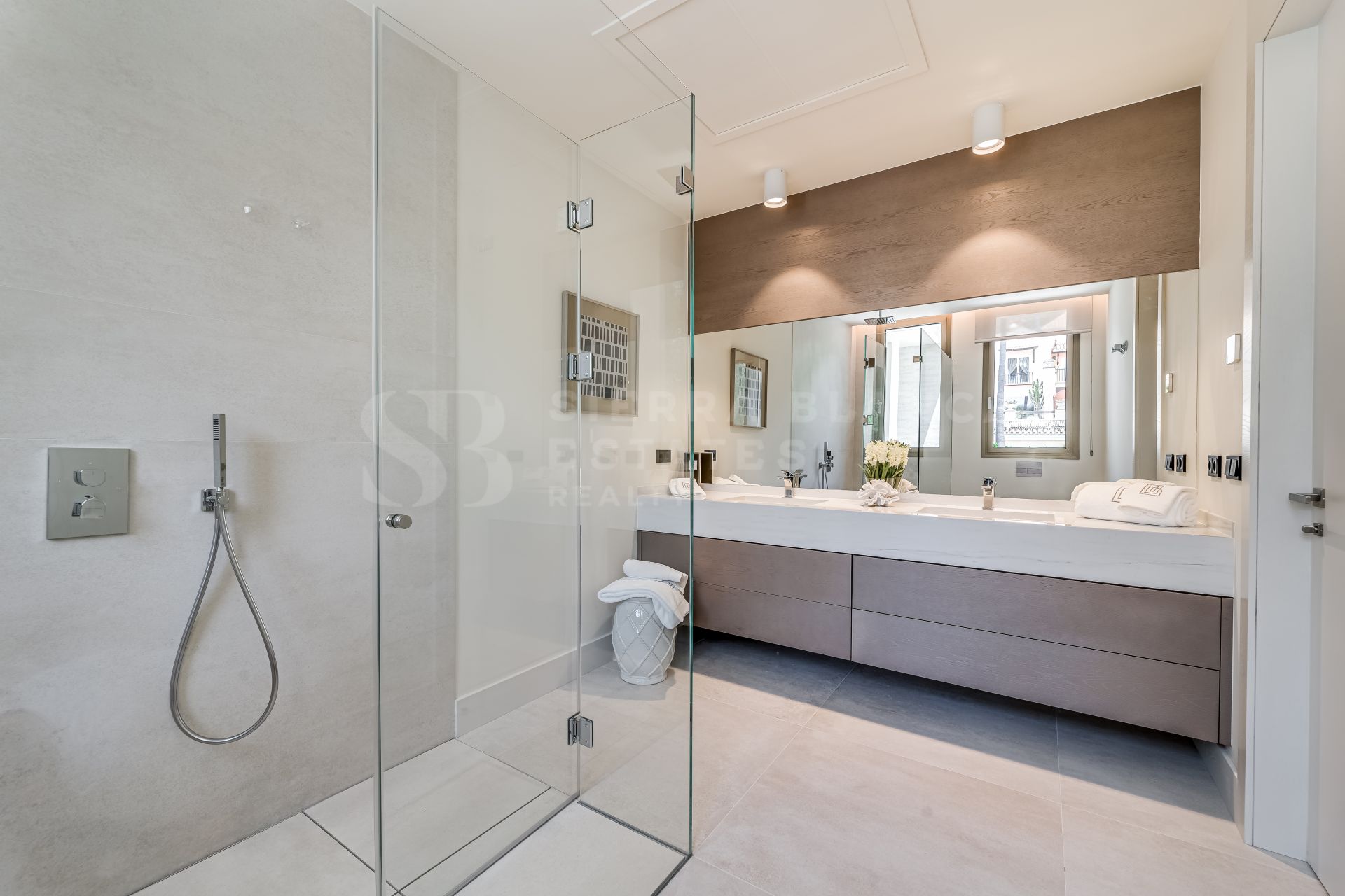 Exceptional Newly Built Villa with Sea Views in Sierra Blanca