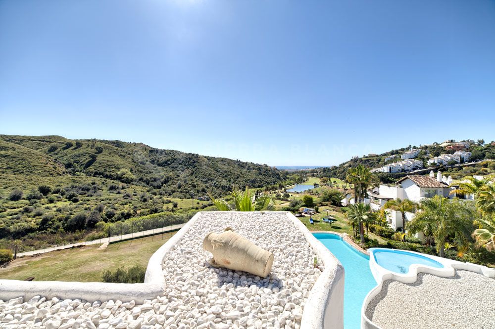 Superbe Penthouse en Première Ligne de Golf à La Quinta