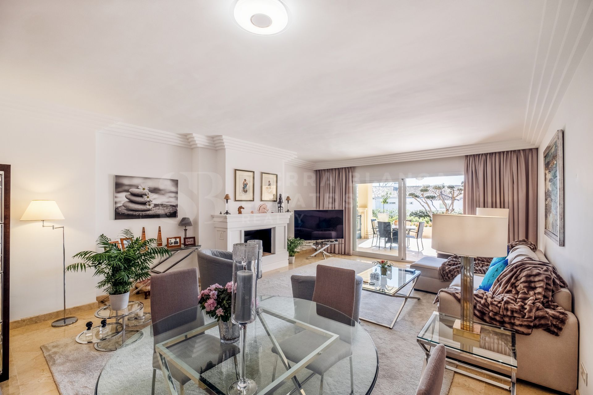 Appartement Exquis à Las Alamandas, Nueva Andalucia