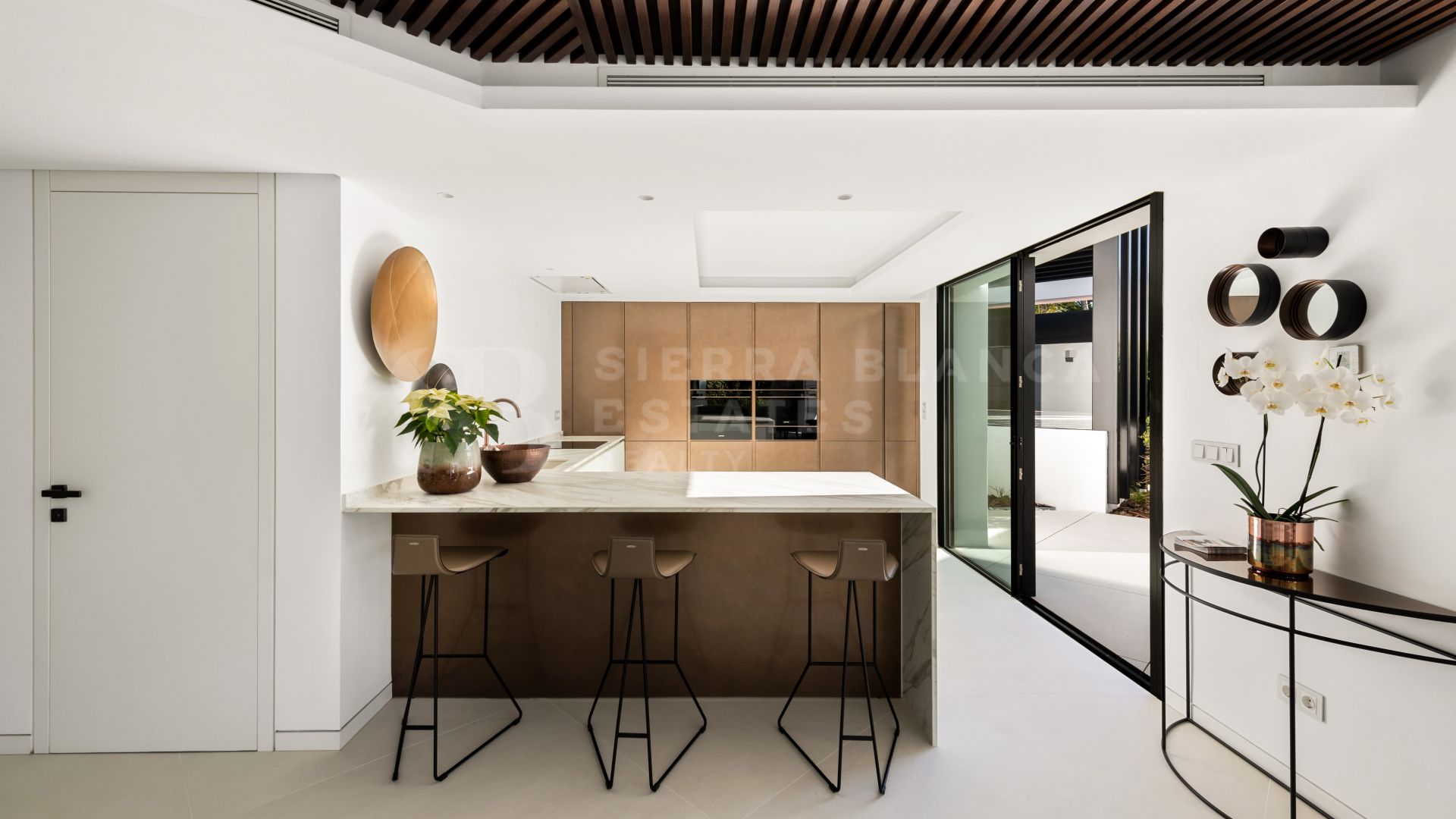 Stunning Modern Villa in Nueva Andalucia