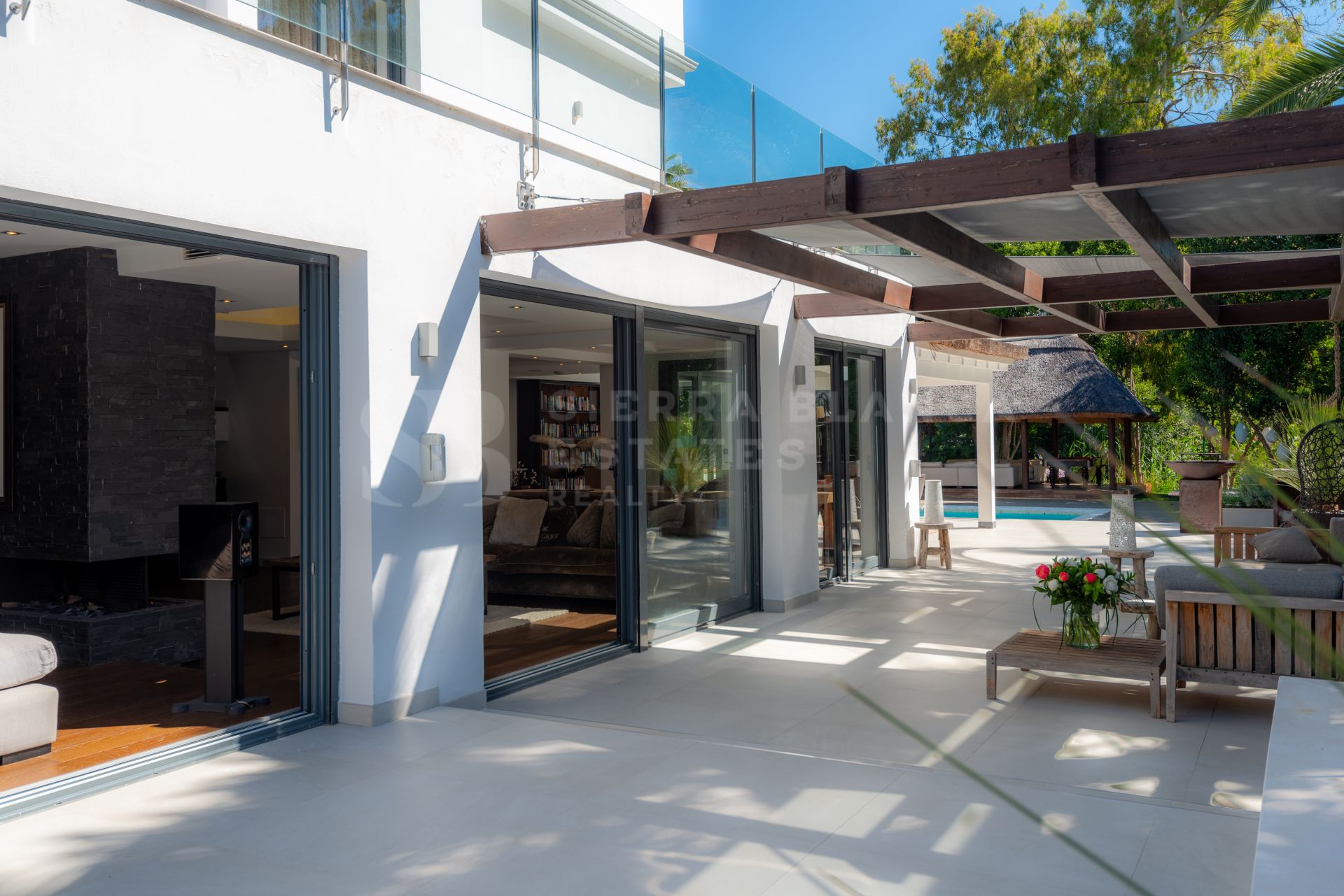 Gorgeous Modern Villa in Nueva Andalucia Golf Valley