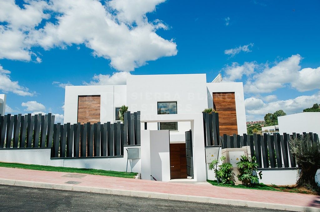 Moderna Villa en el Corazón del Valle del Golf de Nueva Andalucía