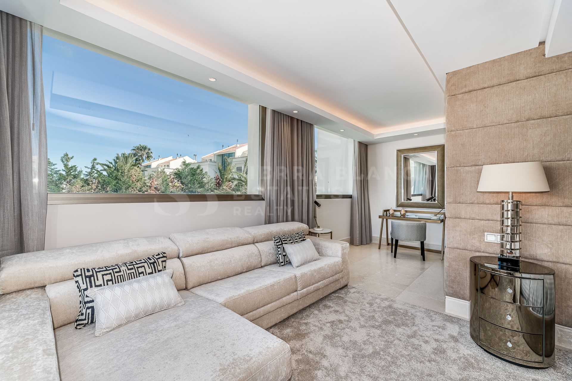 Modern Villa Just a Few Steps From the Beach