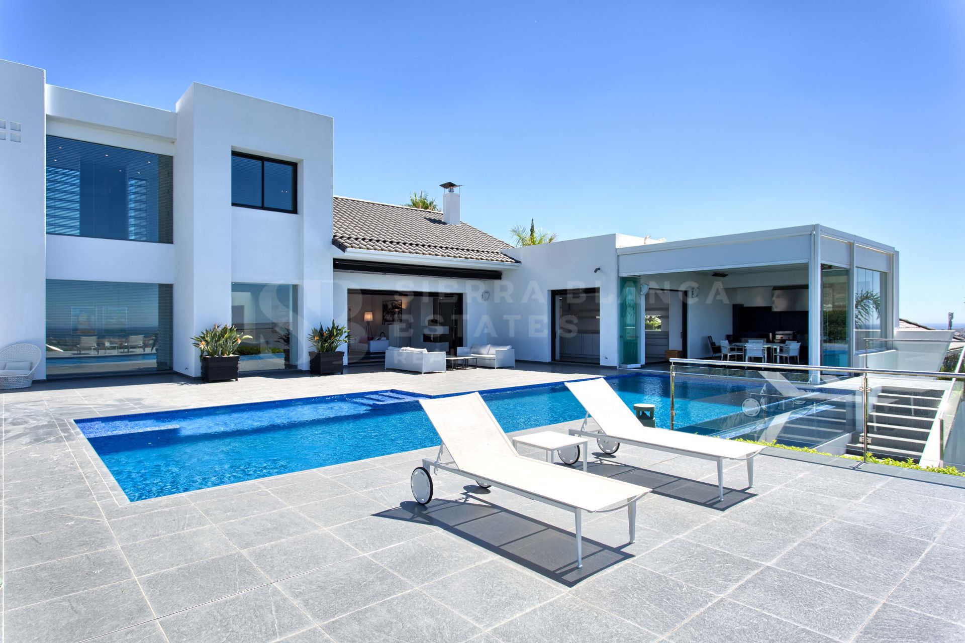 Moderna villa en Los Flamingos