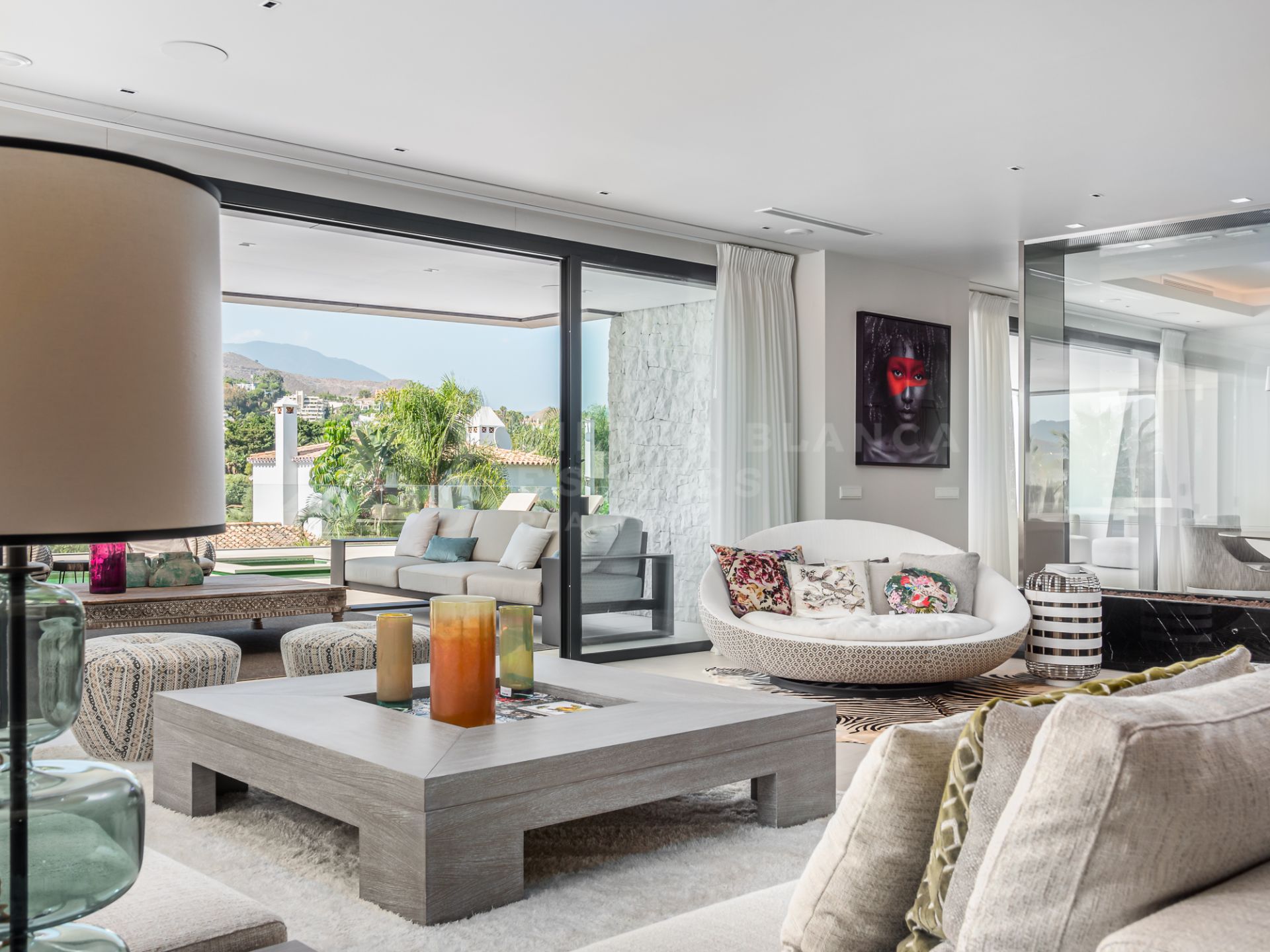 Newly Built Contemporary Villa in Nueva Andalucia