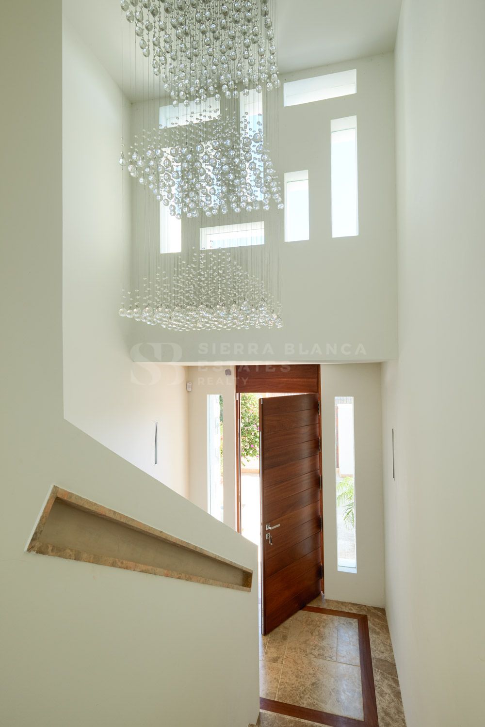 Encantadora villa moderna en Lomas de Nueva Andalucia