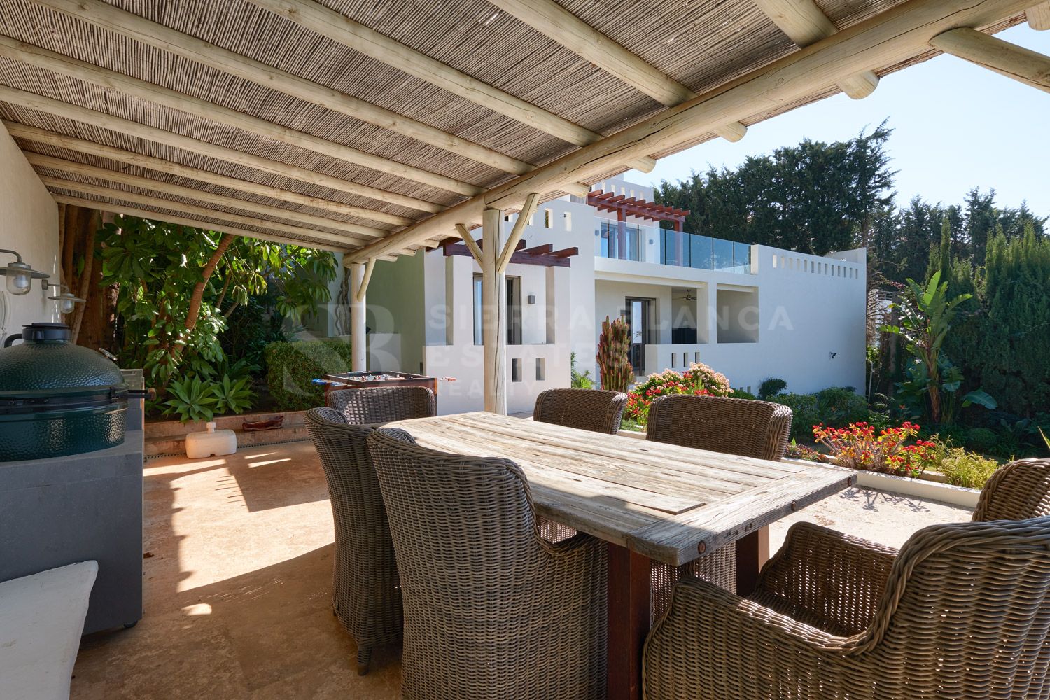 Encantadora villa moderna en Lomas de Nueva Andalucia