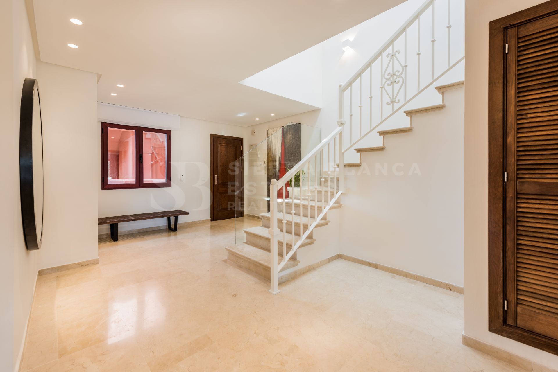 Superbe penthouse en bord de mer à Marbella Est