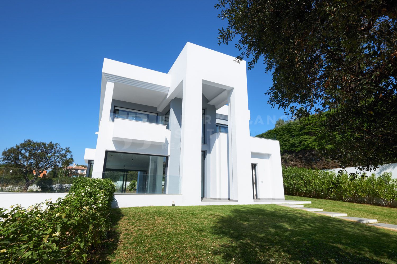 Newly Built Villa in Hacienda Las Chapas