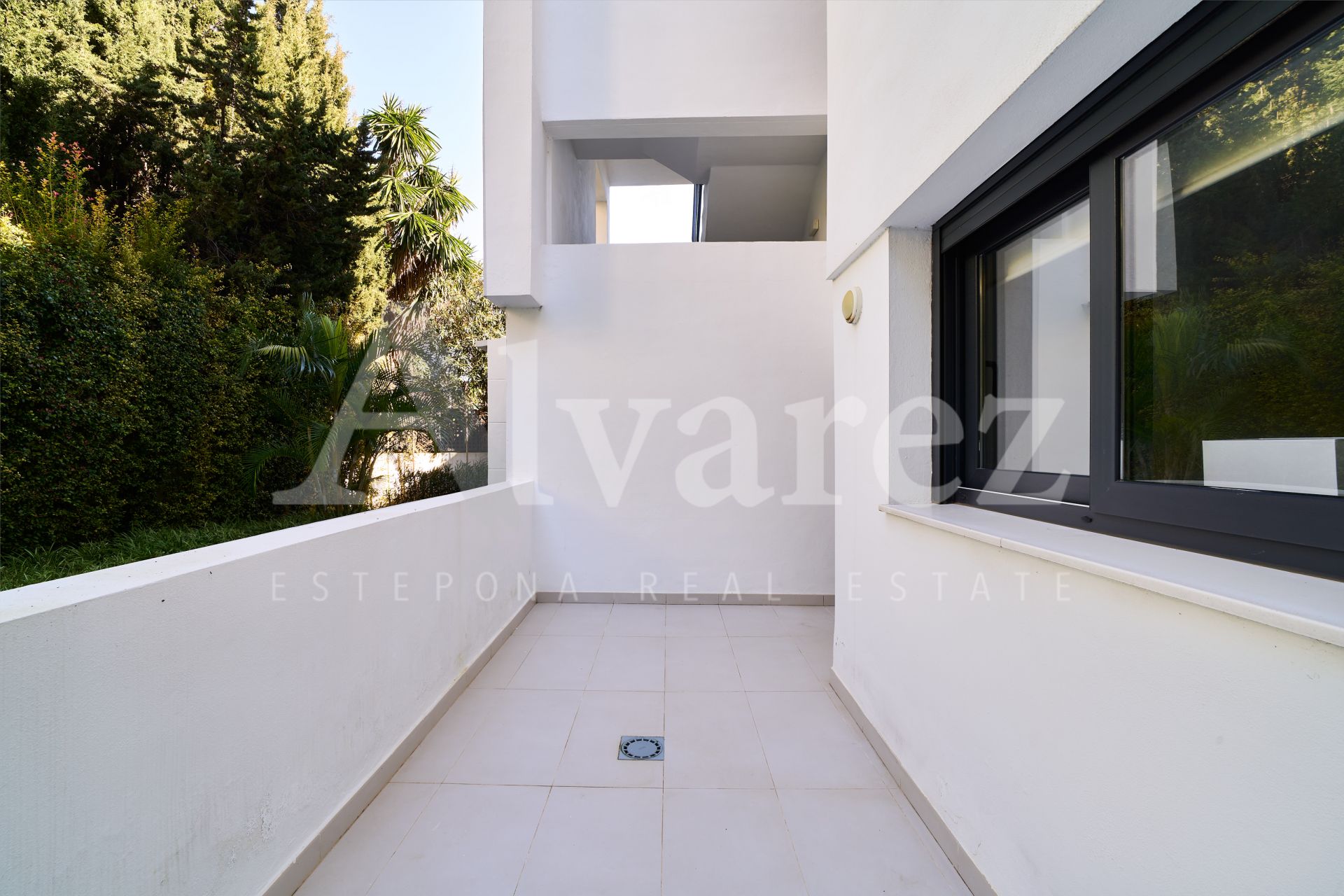 Apartamento Planta Baja en New Golden Mile, Estepona