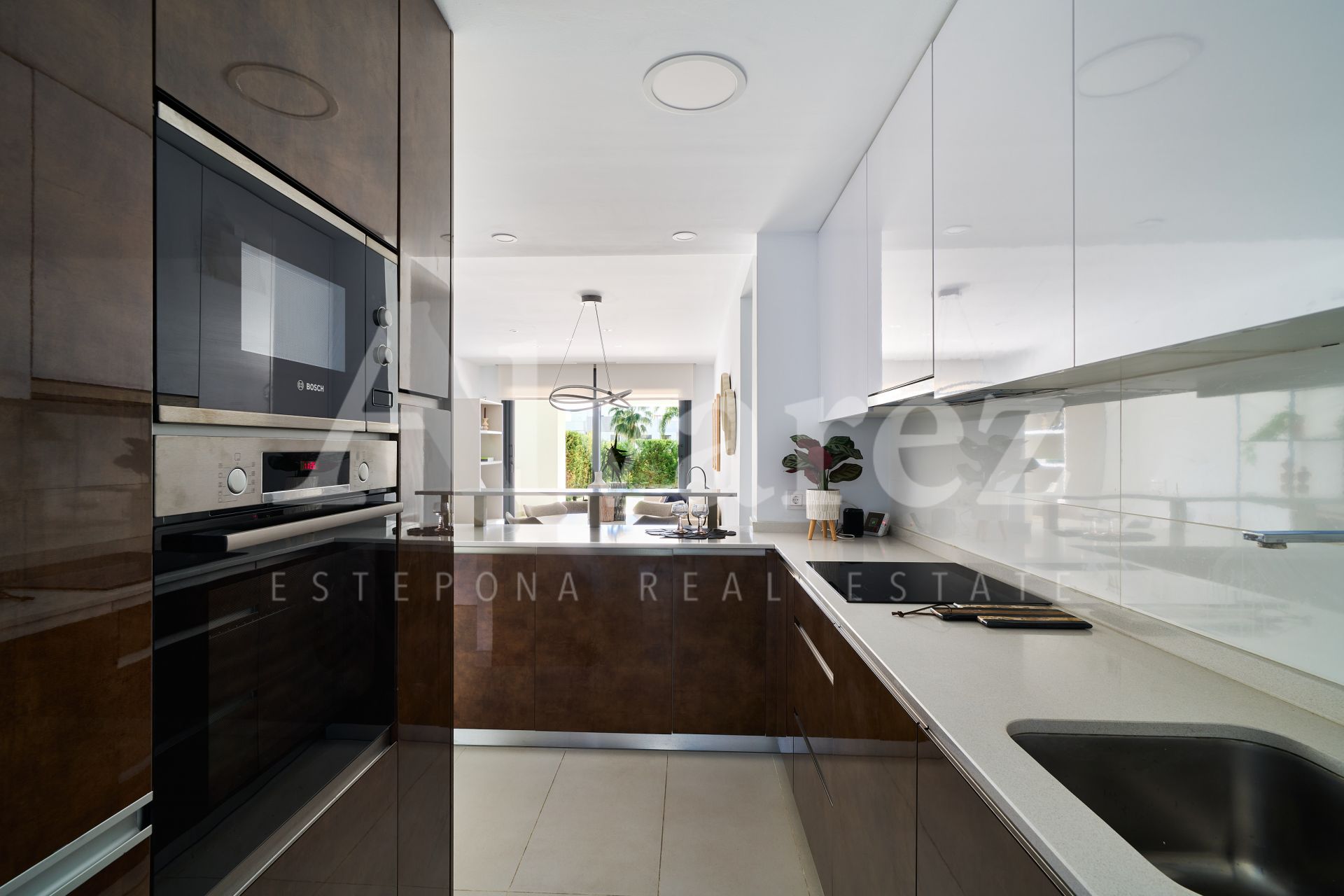 Apartamento Planta Baja en New Golden Mile, Estepona