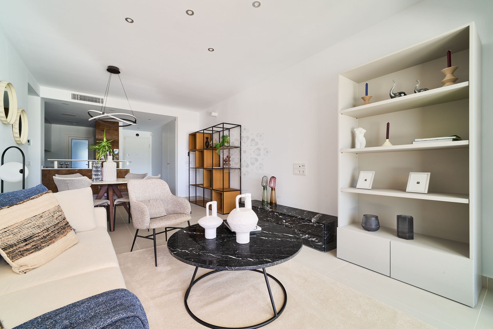 Apartament na parterze w New Golden Mile, Estepona