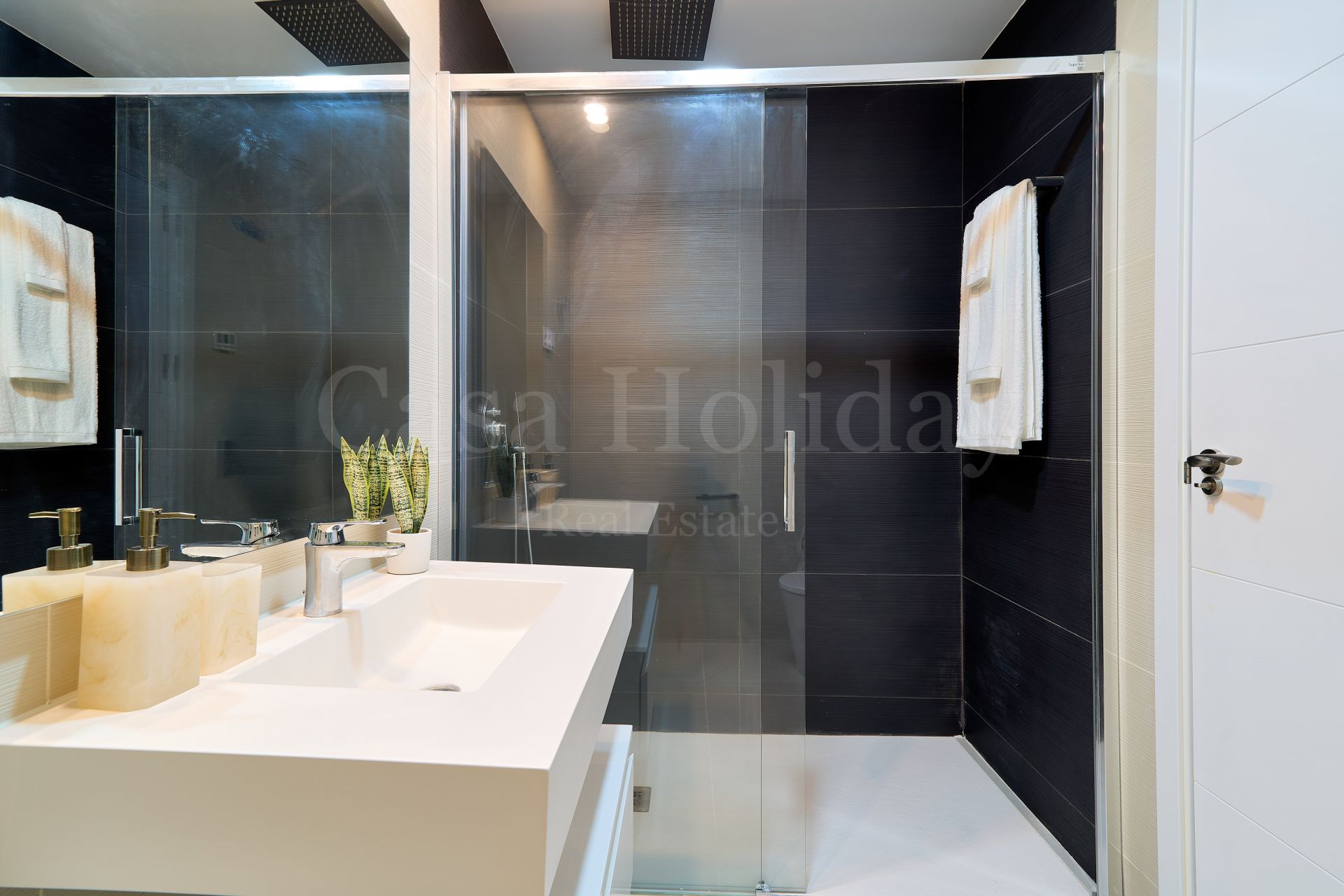 Ground Floor Apartment in New Golden Mile, Estepona