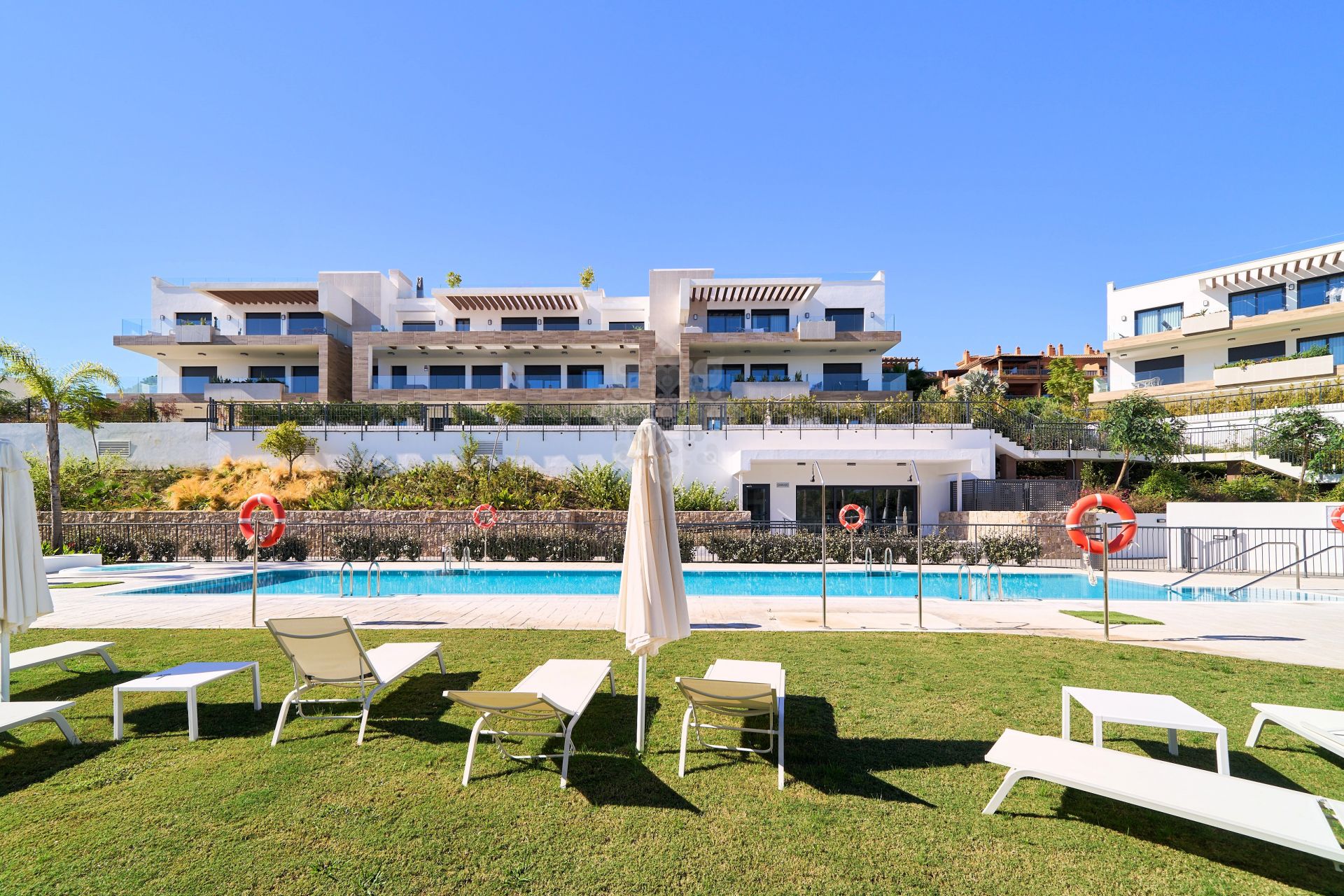 Apartament na parterze w Atalaya Golf, Estepona