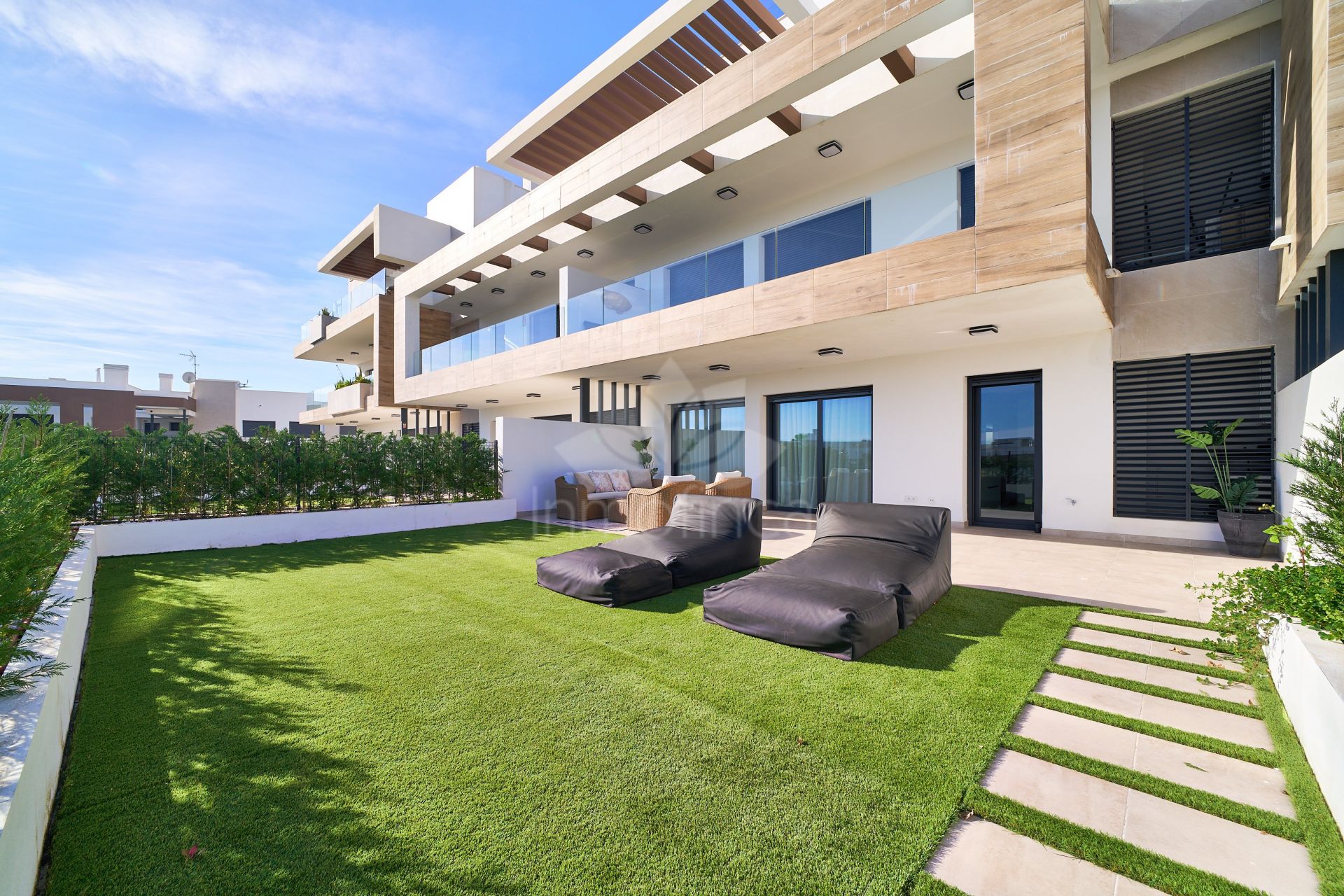 Apartamento Planta Baja en Atalaya Golf, Estepona